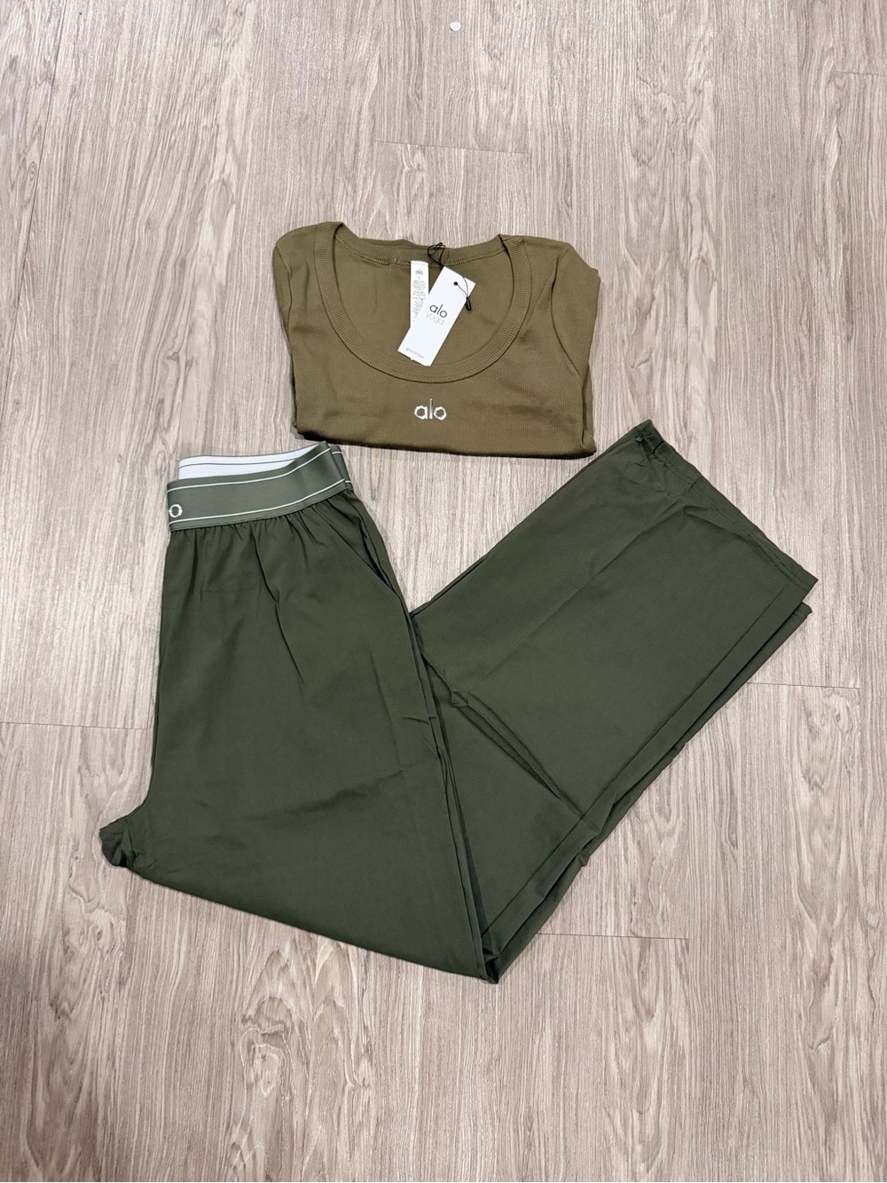 ALO Yoga Olive Green Wide-Leg Track Pants & Crop Top Set